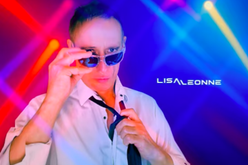 LISA LEONNE